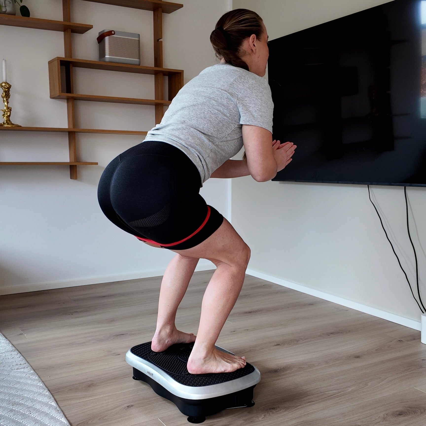 Vellafit Tärinälaite