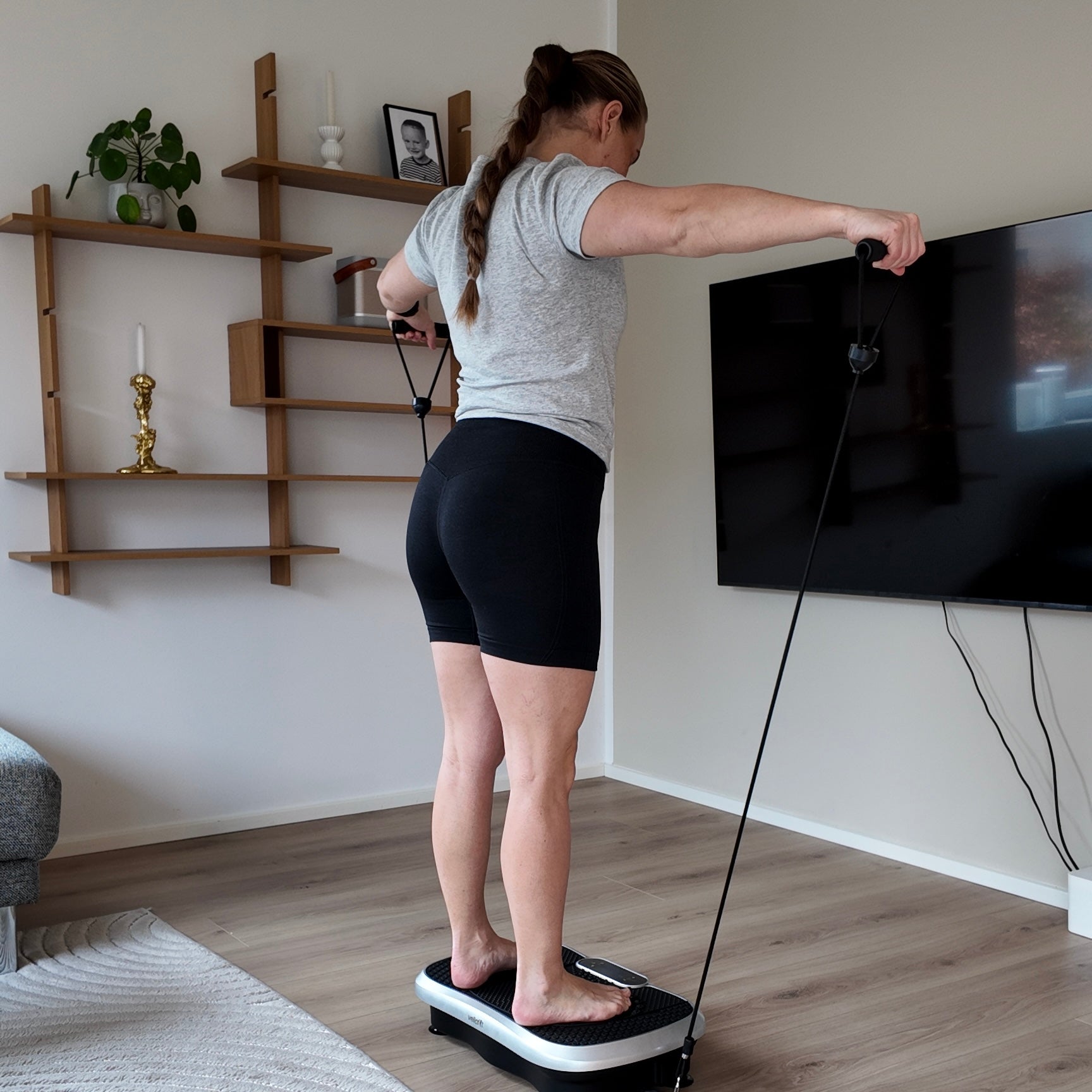 Vellafit Tärinälaite